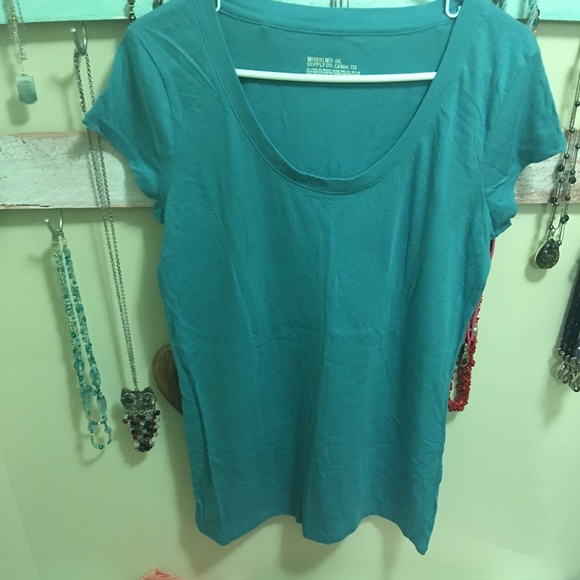 3 Scoop Neck Tees - Picture 1 of 2